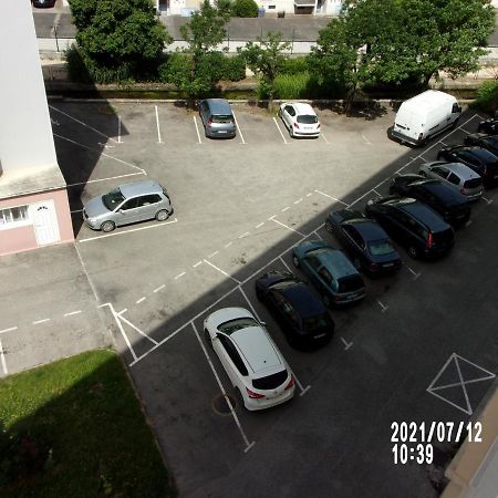 Une Halte Sur Valence Apartamento Valence  Exterior foto